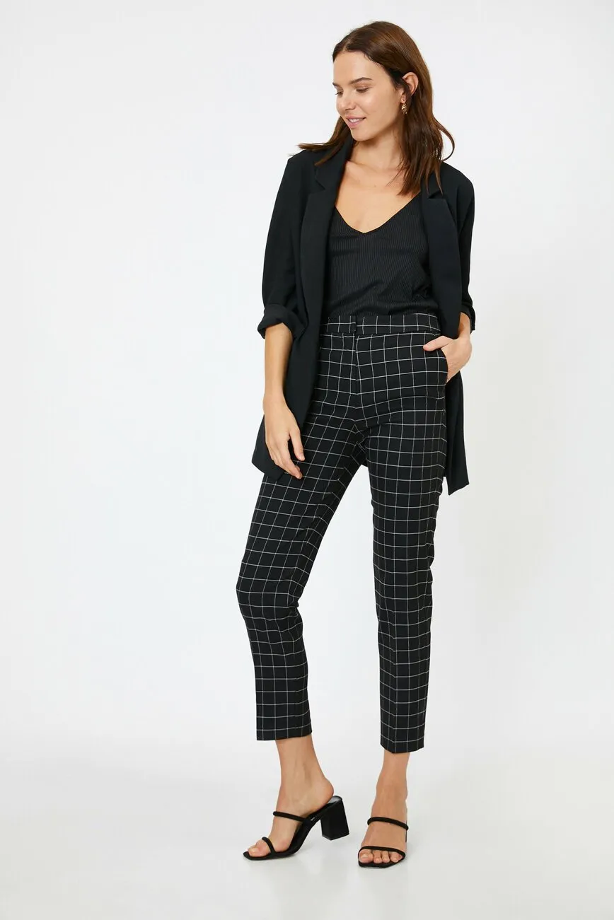 16344 Black Check Trousers