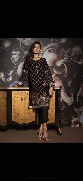 Gulaal Velvet Dresses - Embroidered Chiffon Dupatta - Replica - Unstitched