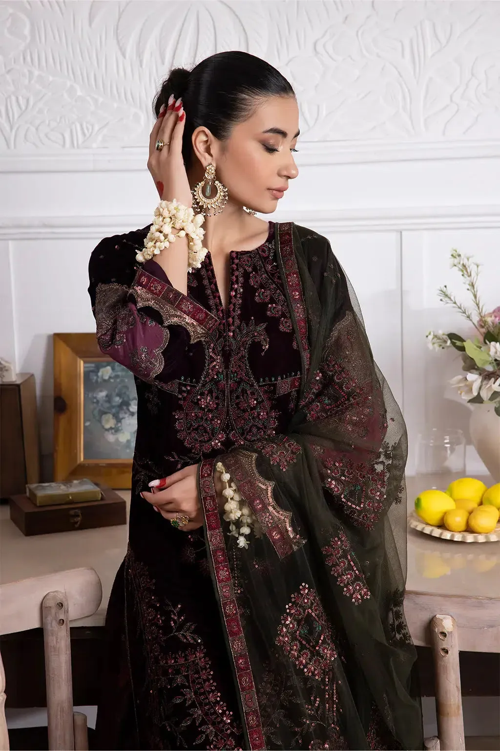 Iznik | Festive Velvet 23 | IV-30 AZITAH