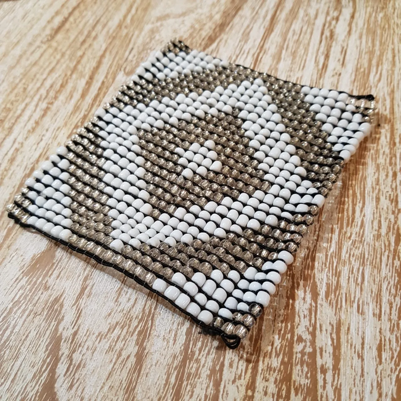 Small Square Beaded Coasters with Diamond Pattern (W)