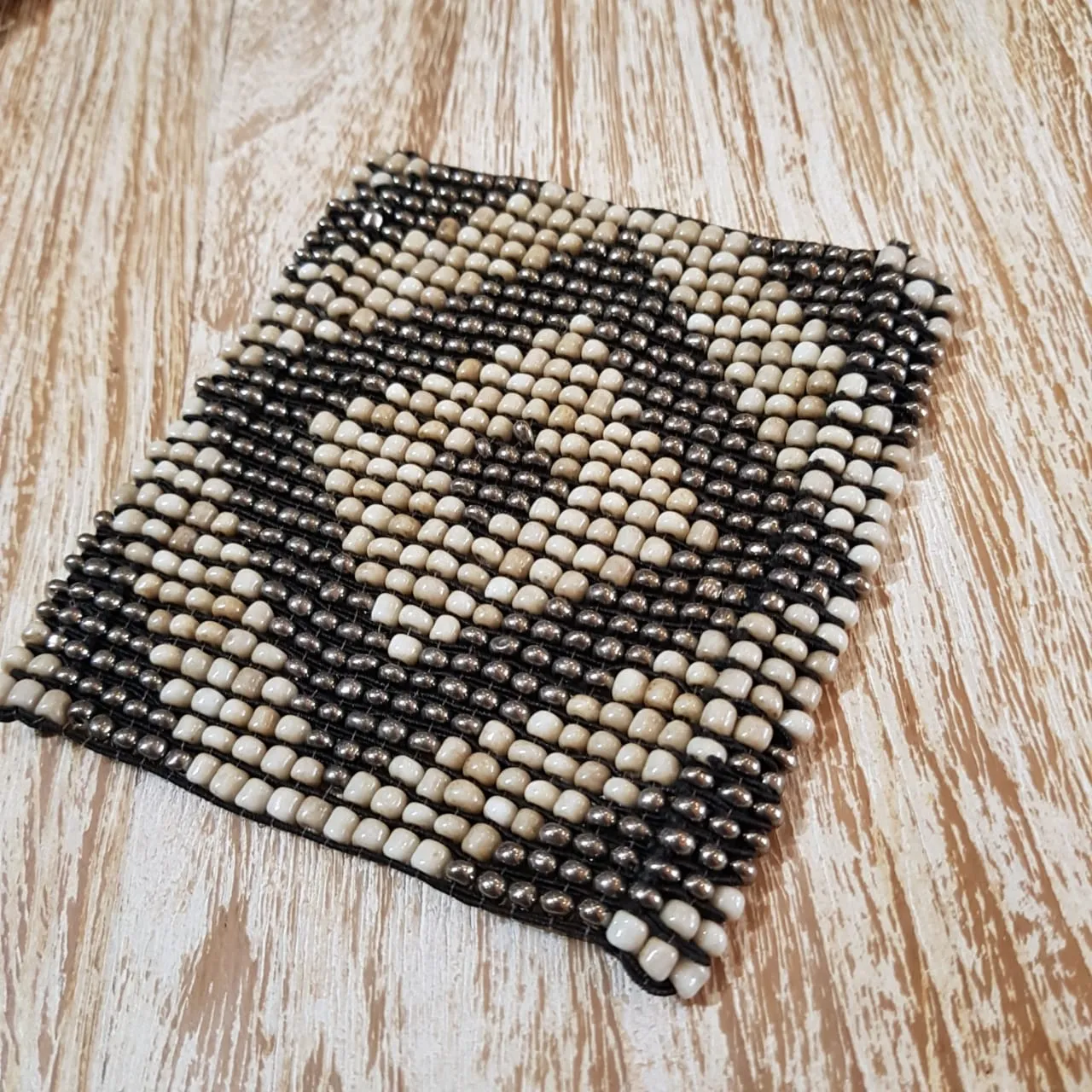 Small Square Beaded Coasters with Diamond Pattern (W)