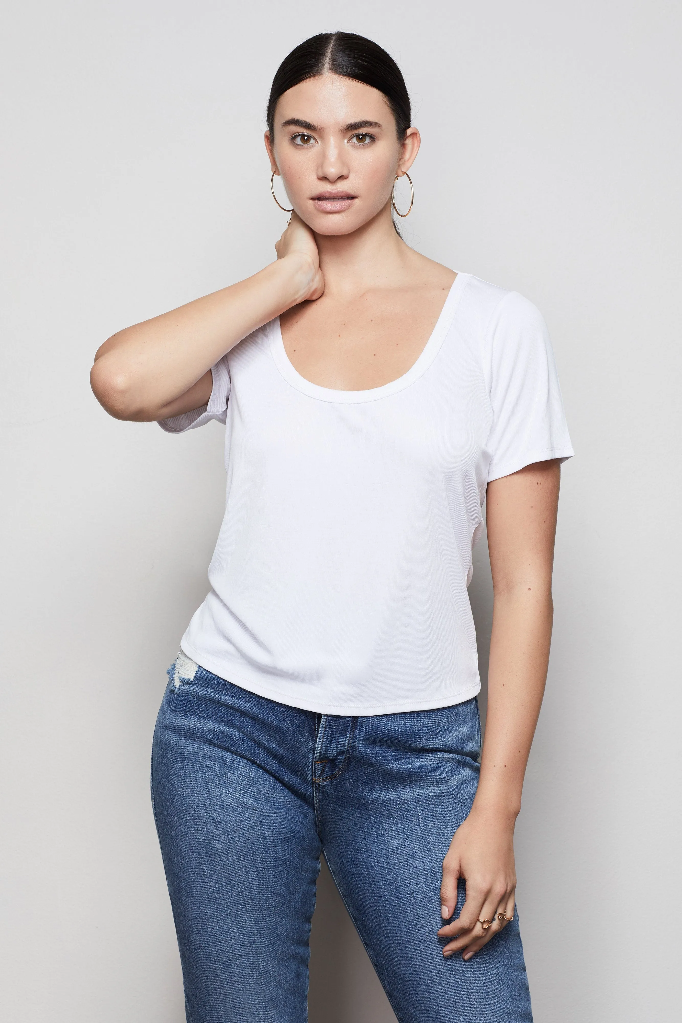 THE BABY SCOOP NECK TEE | WHITE001